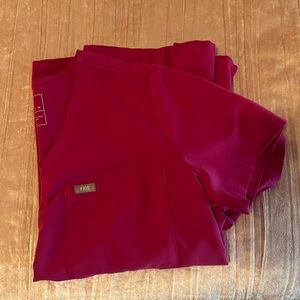 FIGS CATARINA SCRUB TOP RASPBERRY SORBET M